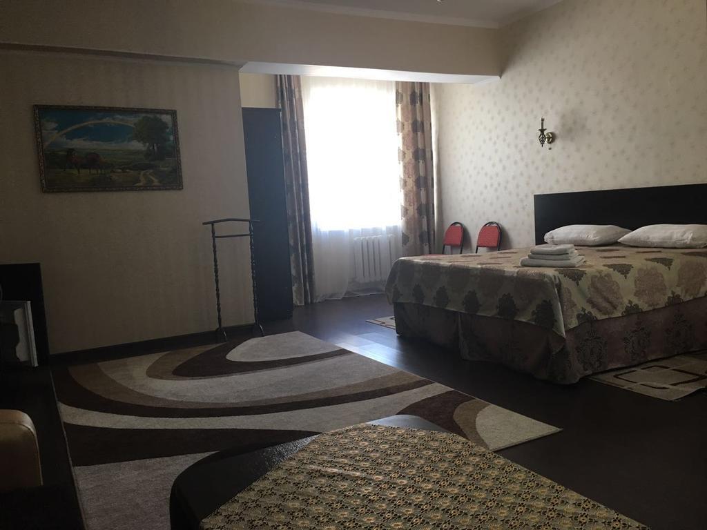 Home Hotel Astana 外观 照片